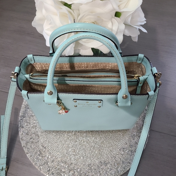 EUC - Kate Spade ♠️ Crossbody Bag w/bag charm - Picture 14 of 16